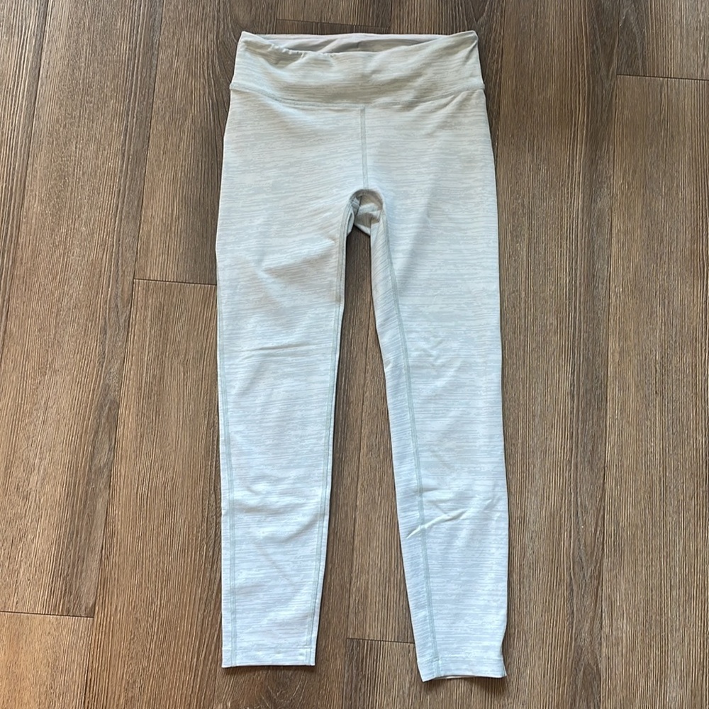 Outdoor Voices Flow Leggings 7/8 in Light Blue - Size S